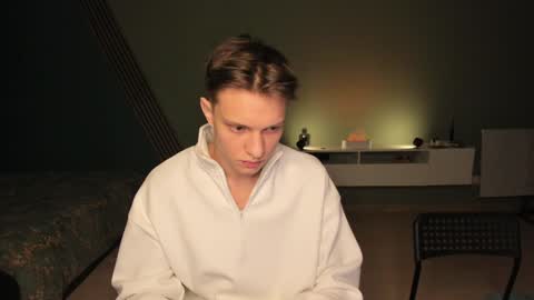 Snapshot of romeo_mercy chatting on December 7, 12:20 am Romeo online show from December 7, 12:20 am