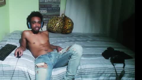Snapshot of romeotyn chatting on October 15, 11:01 pm romeotyn online show from October 15, 11:01 pm
