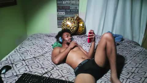 Snapshot of romeotyn chatting on October 10, 6:40 am romeotyn online show from October 10, 6:40 am