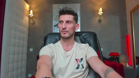 onlyfans-   online show from February 11, 10:50 pm