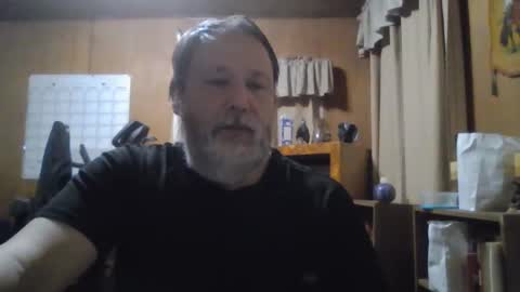 Snapshot of rosepanda chatting on March 1, 12:01 pm Lost4gain online show from March 1, 12:01 pm