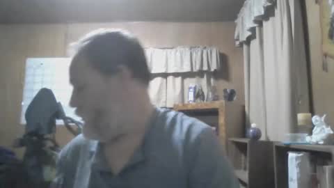 Snapshot of rosepanda chatting on December 30, 12:54 am Lost4gain online show from December 30, 12:54 am