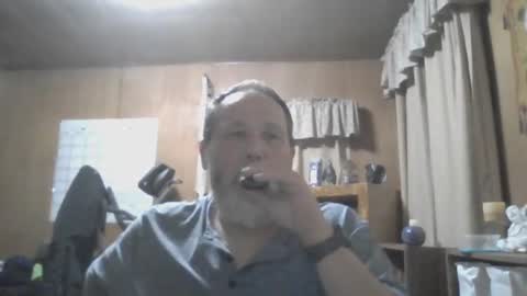 Snapshot of rosepanda chatting on December 13, 3:05 am Lost4gain online show from December 13, 3:05 am