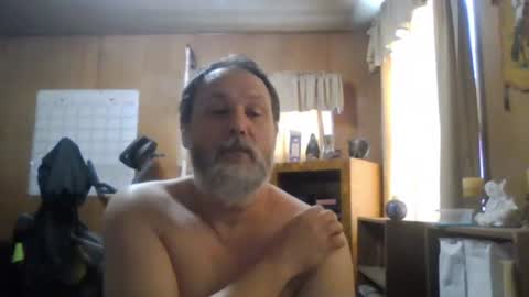 Snapshot of rosepanda chatting on February 15, 3:06 pm Lost4gain online show from February 15, 3:06 pm