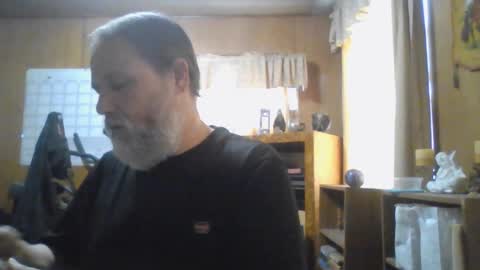 Snapshot of rosepanda chatting on February 27, 7:58 pm Lost4gain online show from February 27, 7:58 pm
