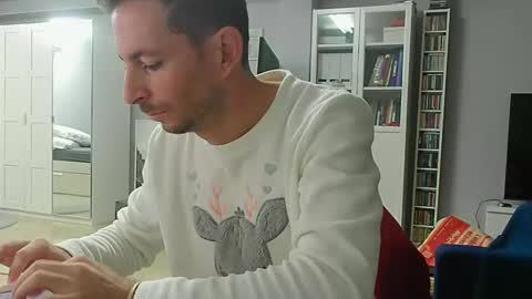 Snapshot of roubarixx chatting on October 12, 7:02 am roubarixx online show from October 12, 7:02 am