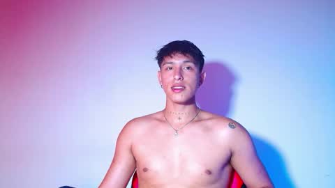 rowanboy23 online show from March 22, 7:19 pm