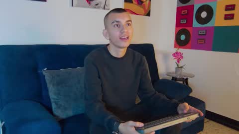 Rowan online show from October 17, 2:43 pm