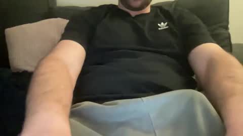 roythegil online show from March 1, 1:16 am