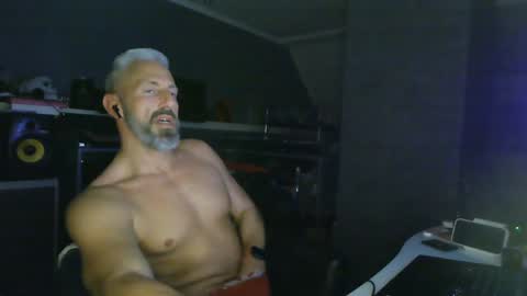 Snapshot of ruffi77 chatting on February 4, 1:34 am Chico que rico Caliente online show from February 4, 1:34 am