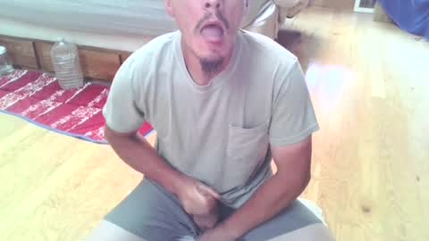 ruggeddude69 online show from June 23, 2:27 am