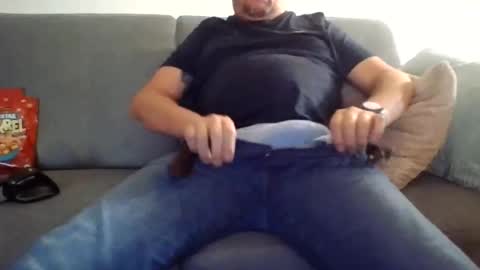 runner_1978 online show from October 14, 8:49 pm