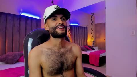 ryan_jackson_ online show from December 14, 12:50 am