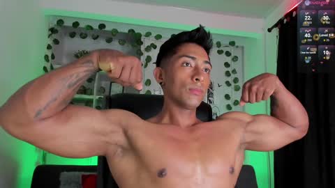 ryanboy30 online show from December 24, 7:44 pm