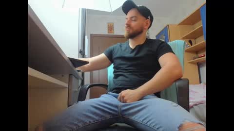 Ryanstone  online show from January 14, 5:56 am