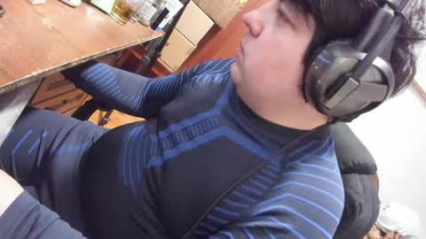 1141323  my Lord Mister Max   moms treasure online show from April 9, 7:20 pm