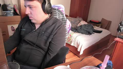 1141323  my Lord Mister Max   moms treasure online show from January 2, 8:39 am