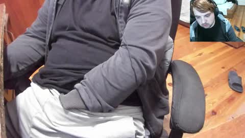 1141323  my Lord Mister Max   moms treasure online show from October 10, 3:06 pm