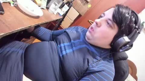 1141323  my Lord Mister Max   moms treasure online show from April 11, 1:24 am