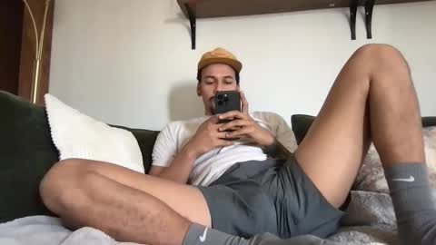 Beezy online show from February 22, 2:59 pm