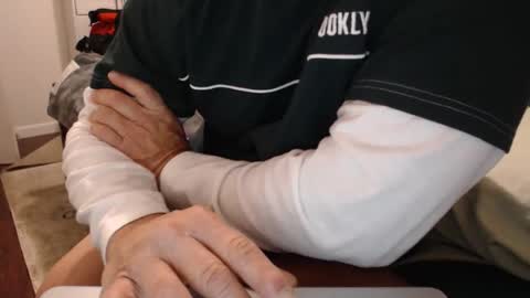 dadbod online show from November 27, 8:56 pm