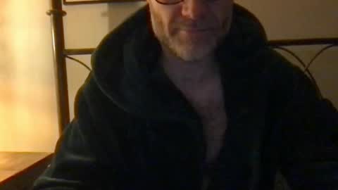 saint009 online show from March 1, 4:45 am