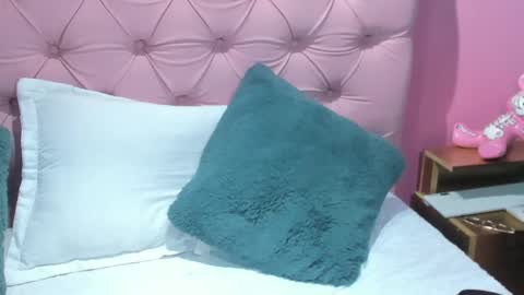 salvatore  online show from December 14, 9:46 pm