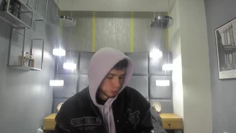 Sam  online show from December 24, 3:05 pm