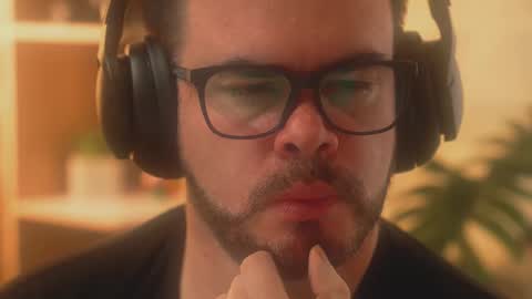 Sanders online show from January 18, 5:42 am