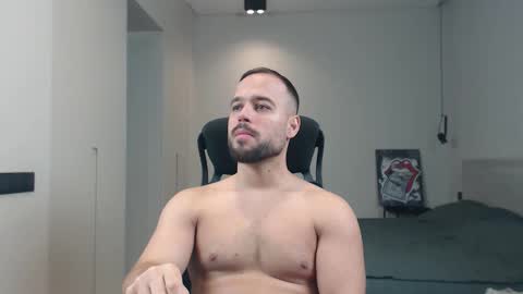 DeAlex online show from March 23, 1:28 pm