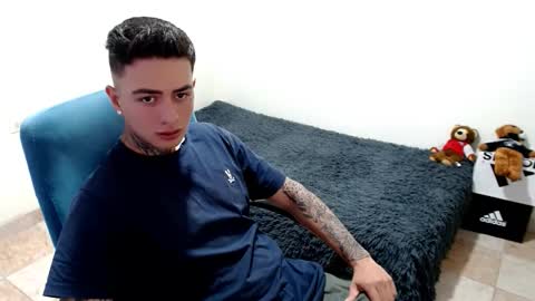 santi_ss online show from October 26, 4:42 pm