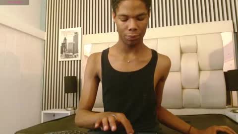 Santiiiiii  online show from March 15, 4:13 pm