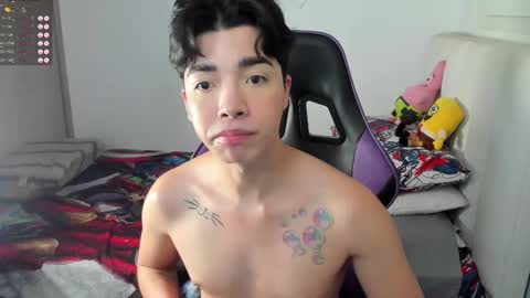 Mr. Santiago online show from February 11, 1:30 pm