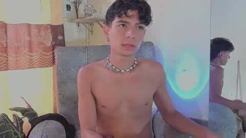 santy online show from November 25, 3:58 pm