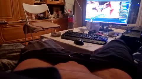 Snapshot of scharnock chatting on November 1, 6:23 pm 13Daniel12Ka online show from November 1, 6:23 pm