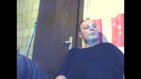 schnibschnab online show from January 12, 3:32 am