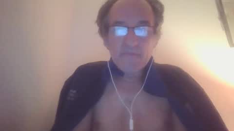 scotchwhieskie online show from December 17, 11:05 pm