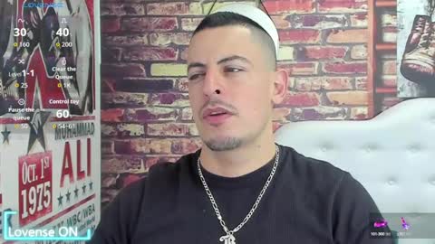 Snapshot of scotty_music chatting on September 13, 12:33 am Ricardo online show from September 13, 12:33 am