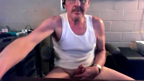 eating pussy  sucking dick online show from March 4, 4:19 am