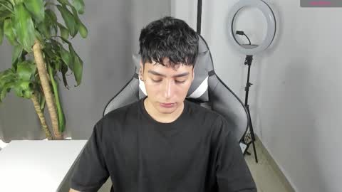 sebastian online show from February 3, 3:39 pm