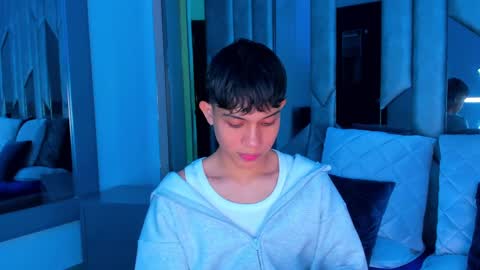 Sebastian online show from September 17, 4:13 am