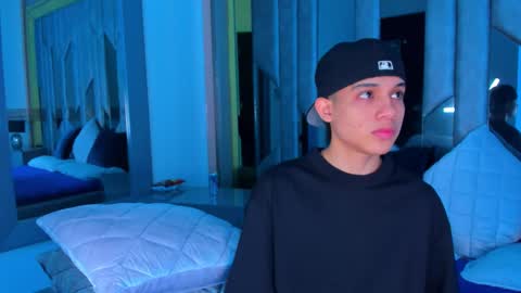 Sebastian online show from September 16, 4:02 am