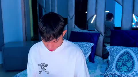 Sebastian online show from September 21, 8:20 pm