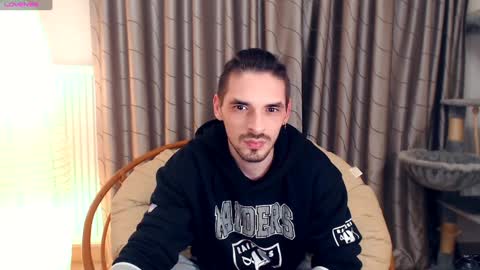 Snapshot of secret_sir chatting on December 17, 10:22 pm Dean Carter online show from December 17, 10:22 pm