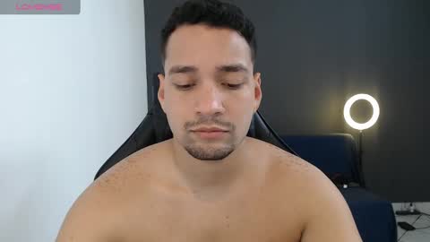 Snapshot of secretboy5000 chatting on February 4, 12:44 pm Jex online show from February 4, 12:44 pm