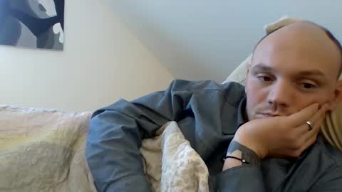 Simon online show from February 18, 2:16 pm