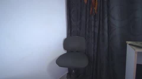 sem_alas online show from February 20, 6:19 am