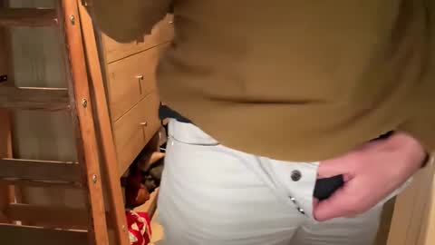 SENS3439 online show from December 4, 1:07 pm