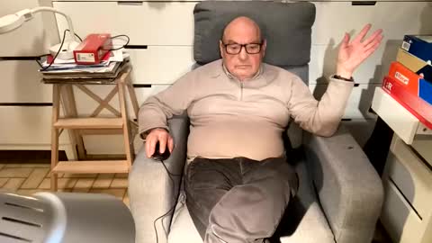 serge8413 online show from January 4, 6:40 pm