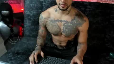 seth_0wner online show from June 16, 2:25 am